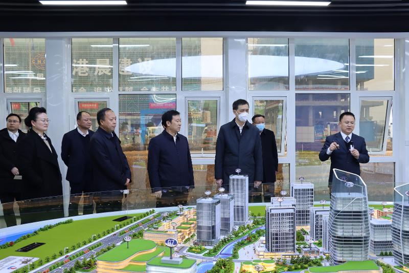 2023年2月，湖南省人民政府副省長周海兵到港晨公司岳陽自貿片區數字經濟產業綜合體建設項目調研指導工作